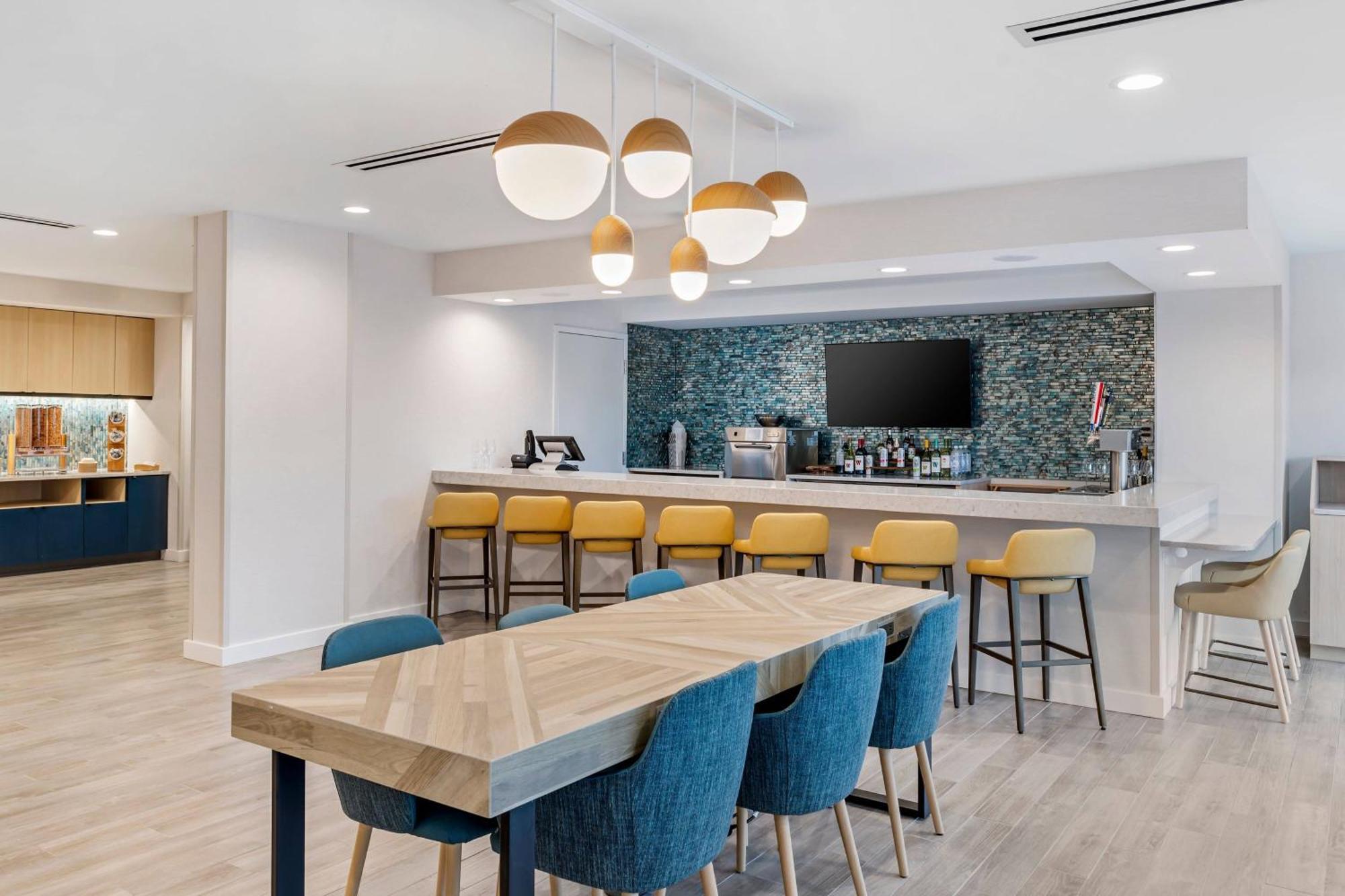 Towneplace Suites By Marriott Richmond Colonial Heights Bagian luar foto