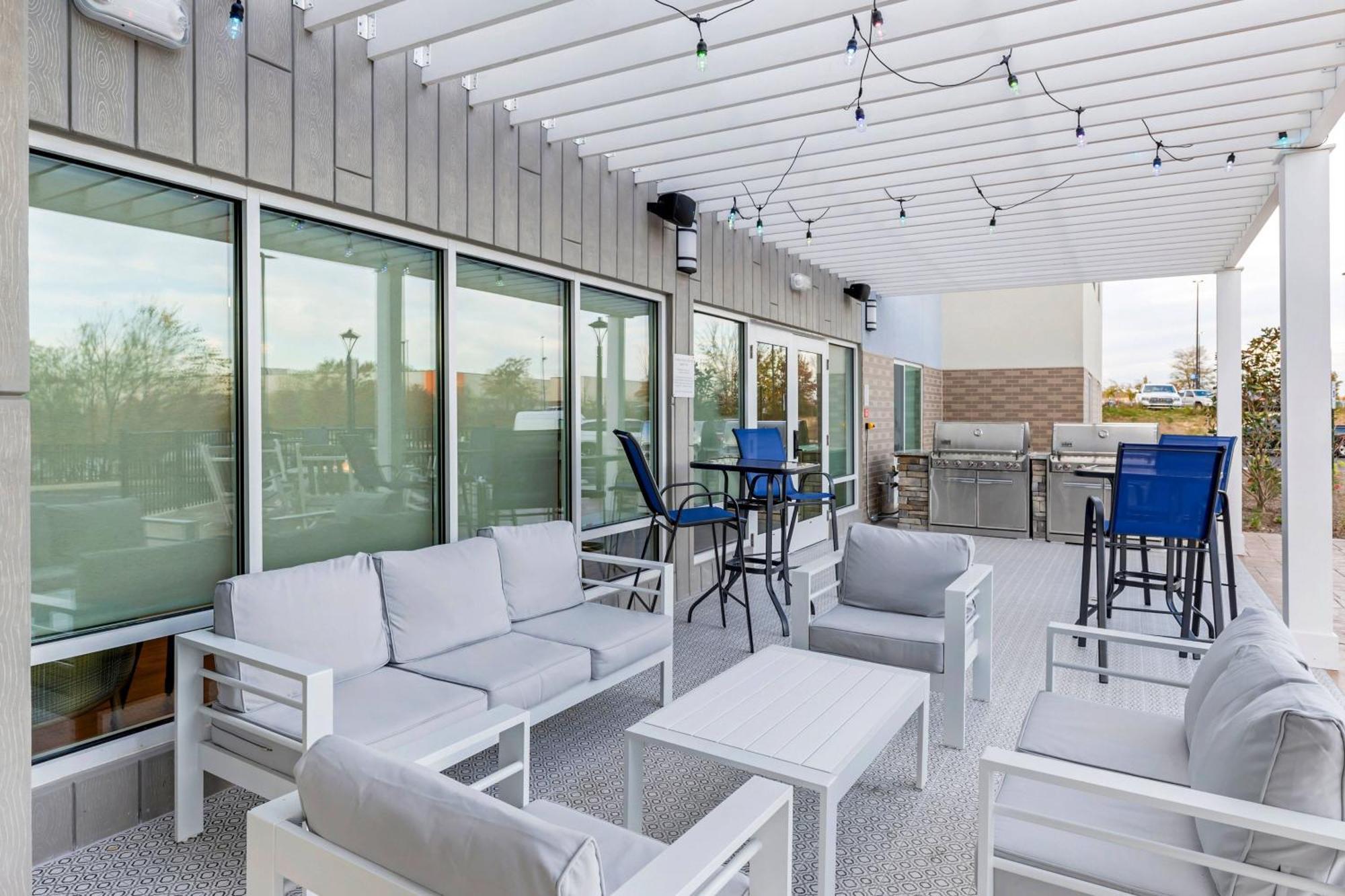 Towneplace Suites By Marriott Richmond Colonial Heights Bagian luar foto